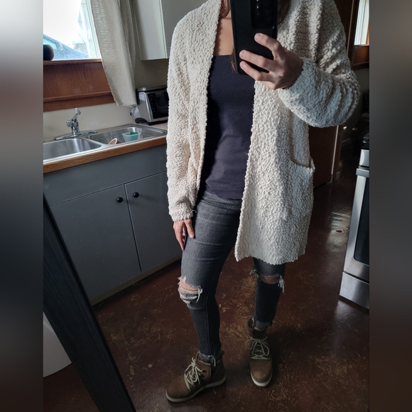 Oversized cardigan sweater - Picture 4 of 16
